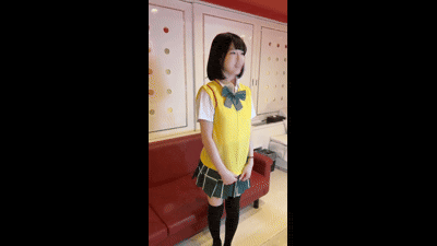 【トラブルコスで軟体!大開脚‼️】 知ってるかな?このコス・・・私は大好きなんでーす🤭 着たらいっぱいかわ…