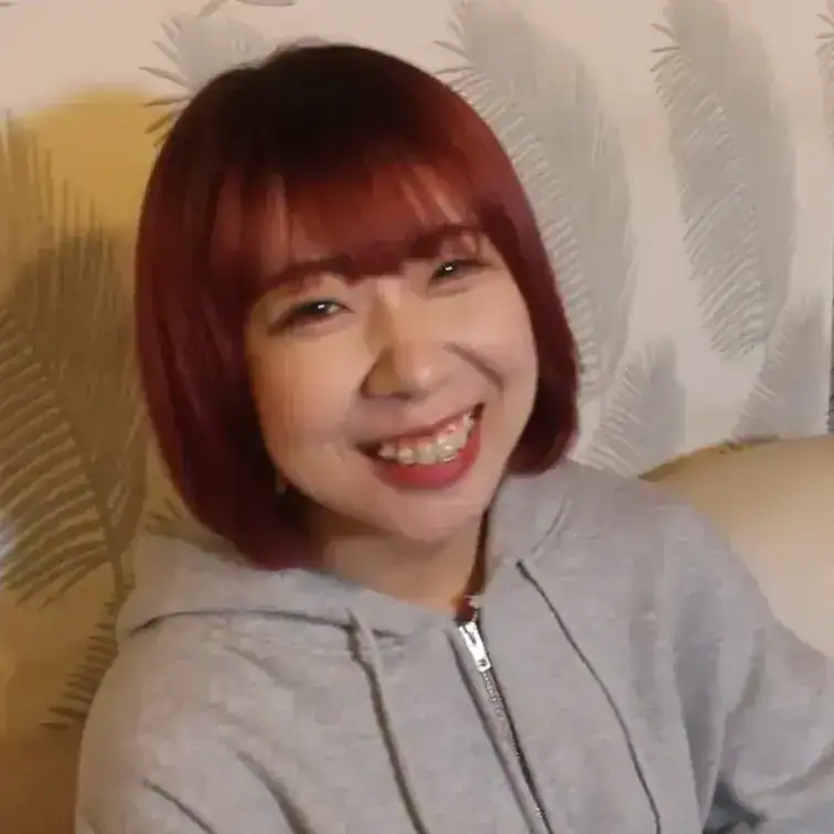 グラビアアイドルのMEG〇MI似の美女が出演してくれました！ 笑顔が素敵で、「イラマはけっこういける方です」と言っていましたが、10分後にまさかこんなことにはなると思っていなかったでしょう笑