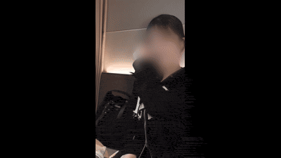 【身バレ厳禁】18歳現役●Kの時に出会った子が卒業したからお祝いにCKの下着をプレゼントしてそれ着せたまま卒業証書持たせて中に出した時のやつ