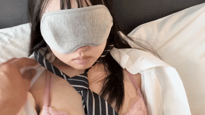 【#攻略94💎顔出し・完全版】続編㊗️大阪のもなちゃん再び⚠️18歳小動物のような仕草が可愛い149cm 成長中の美乳 純粋女子が、黒髪になってさらにあどけなさが増して興奮抑えられずお泊まりでずっとエッチしまくる一部始終